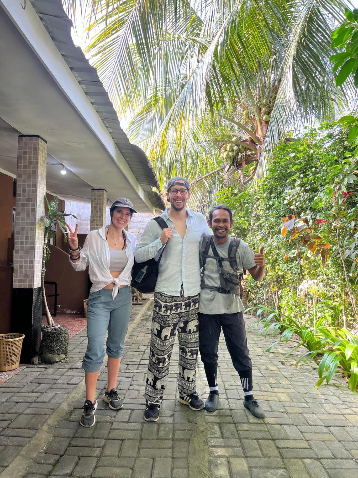 Brown Bamboo Guest House & Trekking Bukit Lawang Luaran gambar