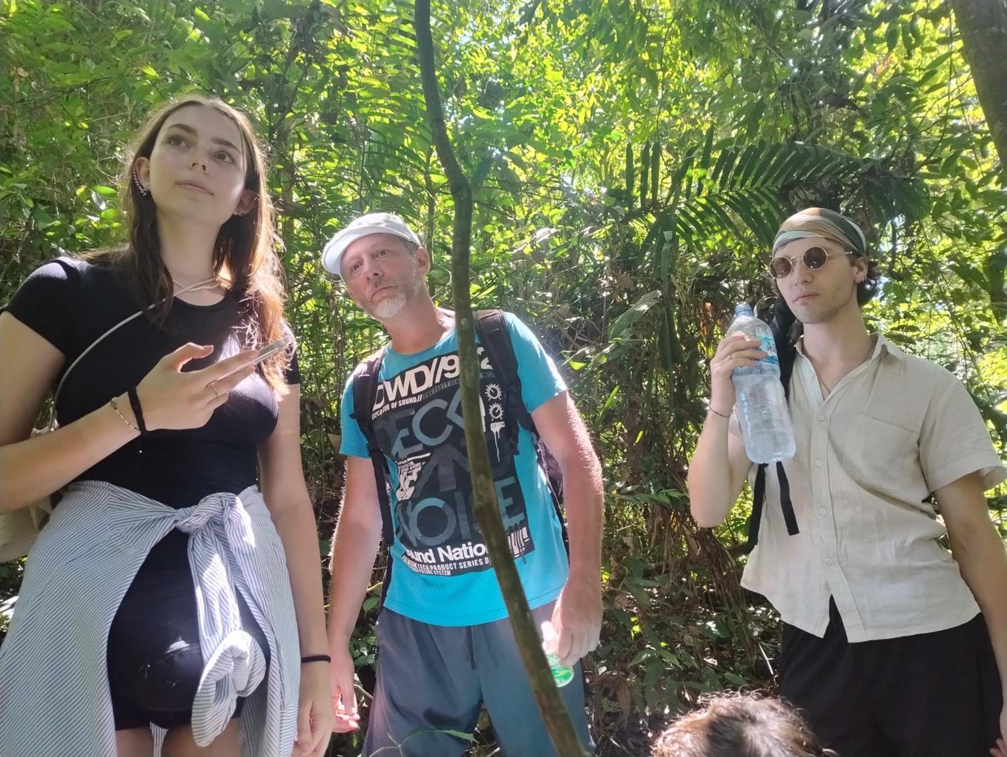 Brown Bamboo Guest House & Trekking Bukit Lawang Luaran gambar