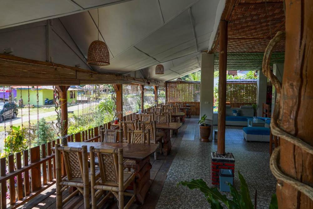 Brown Bamboo Guest House & Trekking Bukit Lawang Luaran gambar